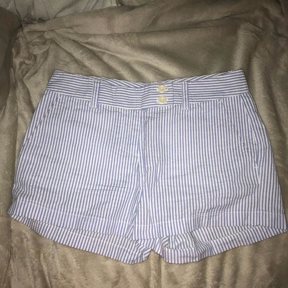 Vineyard vines woman’s seersucker shorts 3 1/2”
